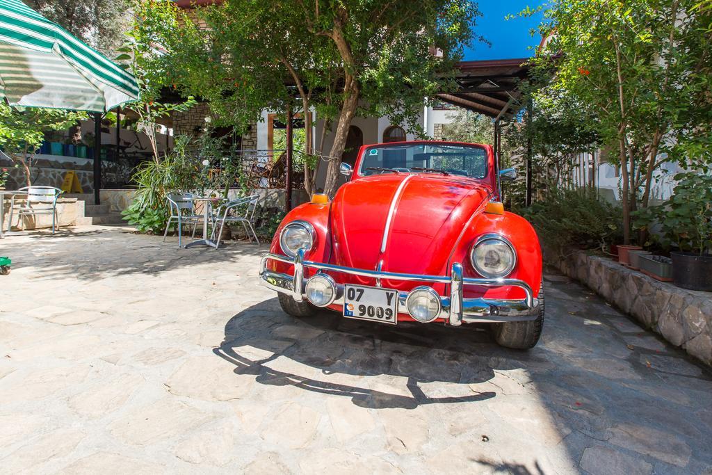 Zakkum Pansiyon Kaş Esterno foto