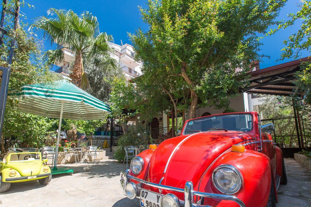 Zakkum Pansiyon Kaş Esterno foto